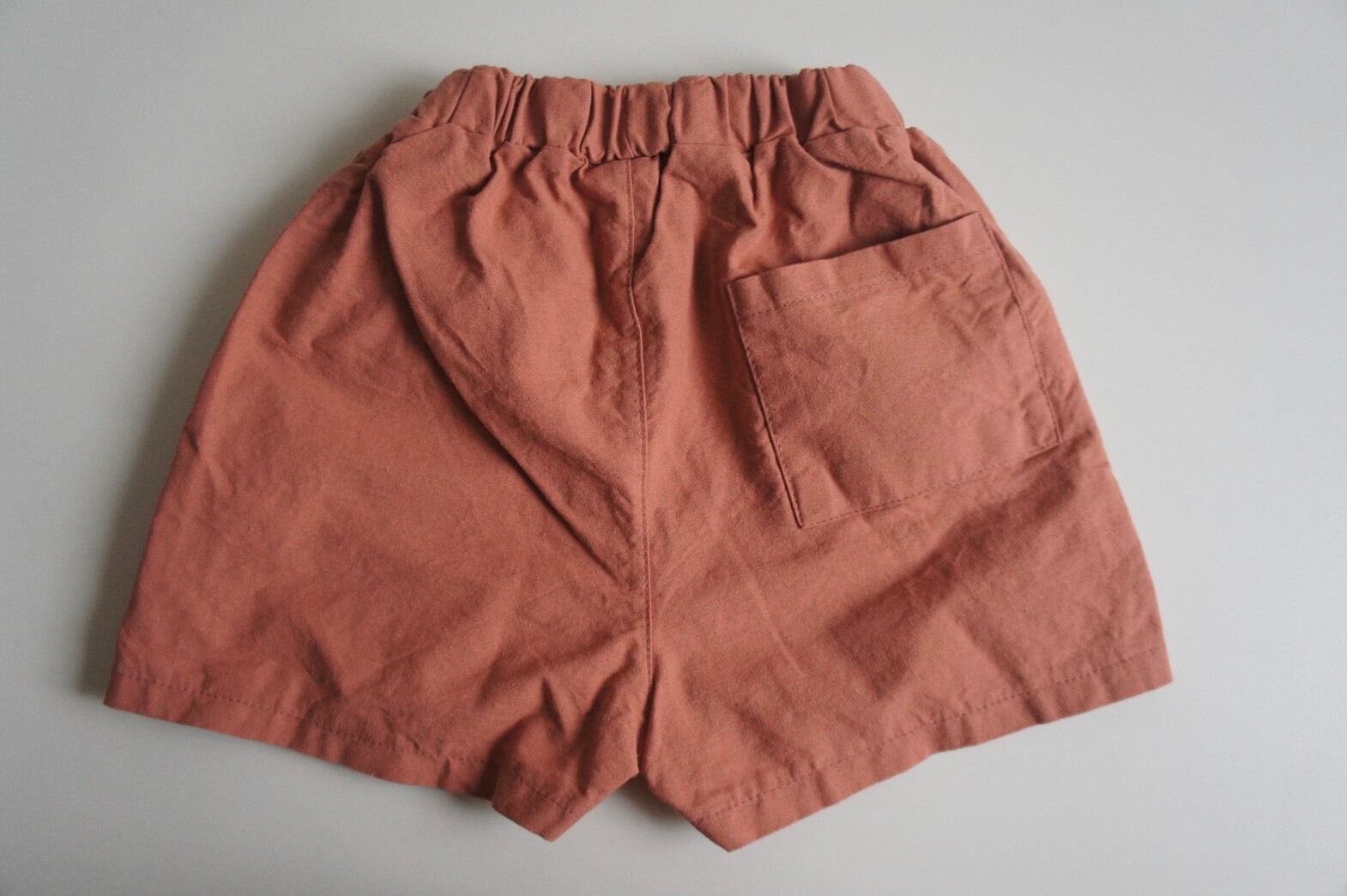 simple short pants