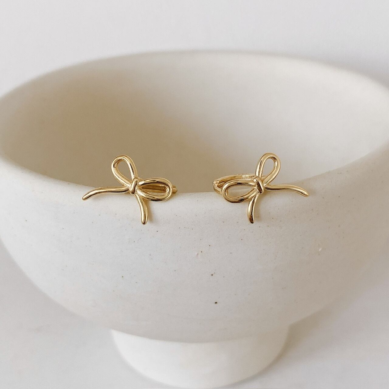 Ribbon Hoop Pierce | owol.