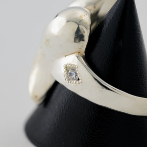 ONE LOVE / IDENTITY RING w/DIAMOND (Heart tip facing RIGHT)