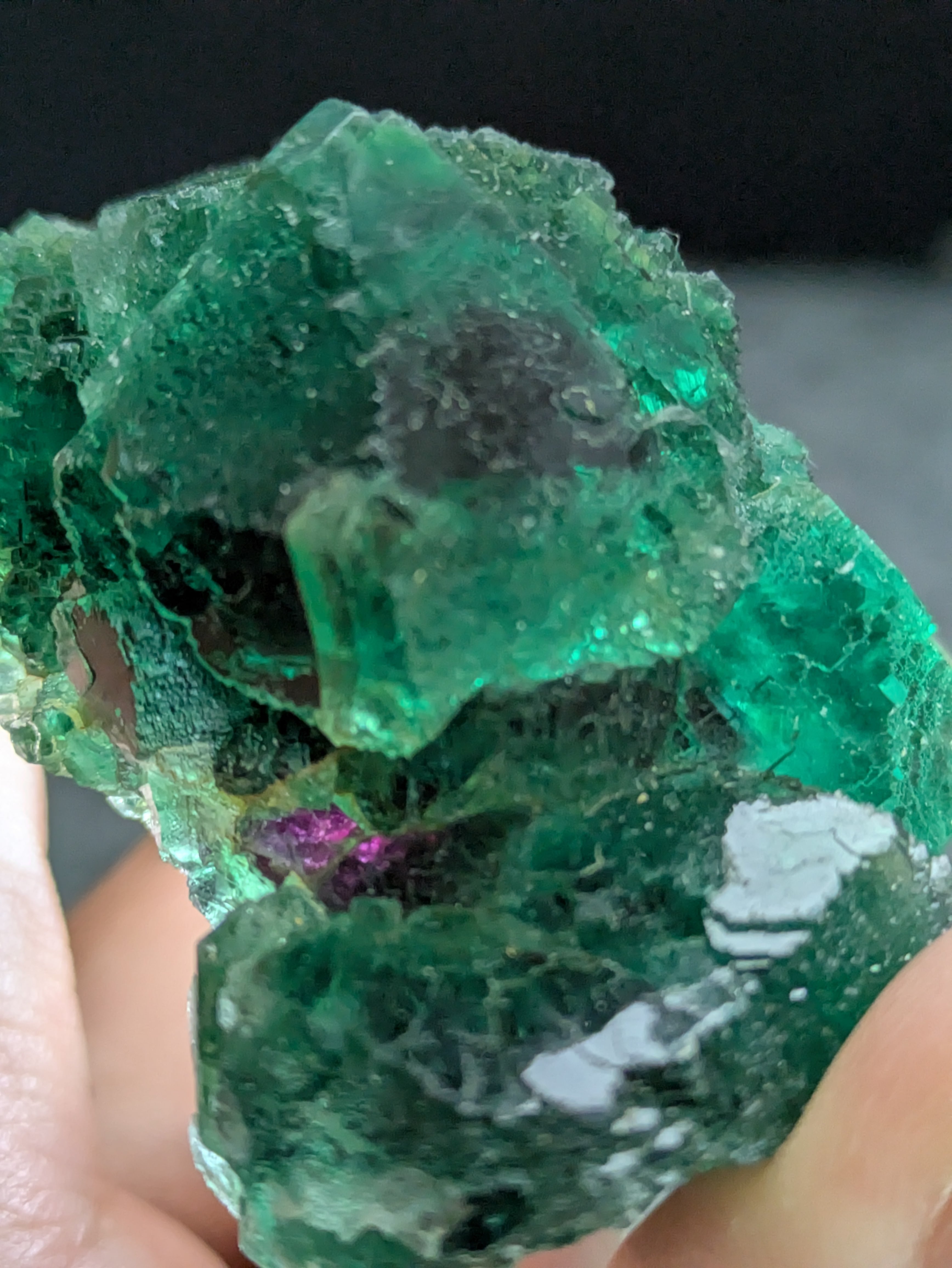 475 大きめ オコルス鉱山 フローライト 蛍石 AfricanEmeraldPocket】オコルス鉱山 フローライト 蛍石 原石 標本