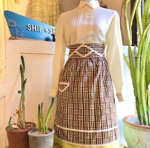 VINTAGE ~50’s brown×green×pink pattern apron