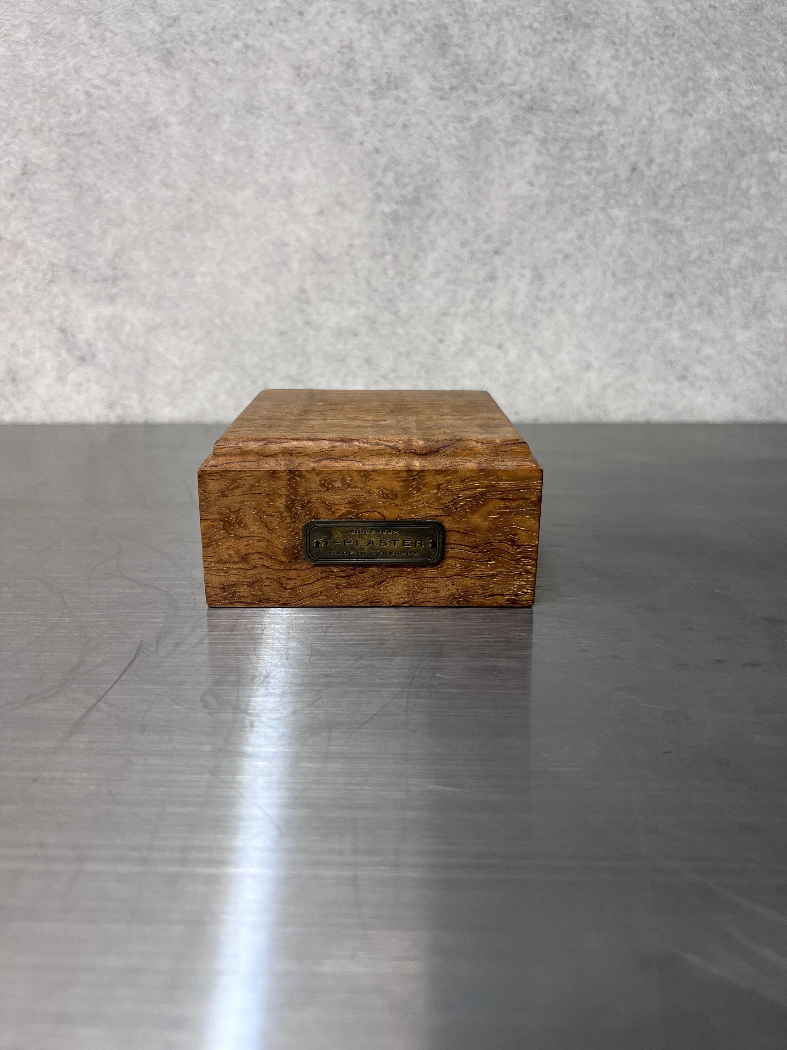 Bubinga 台座① | Knick Knack