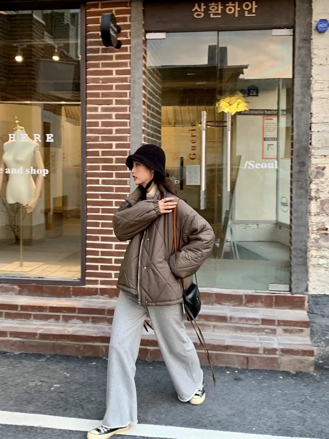 裾リボン中綿ブルゾン　AJ2205-515