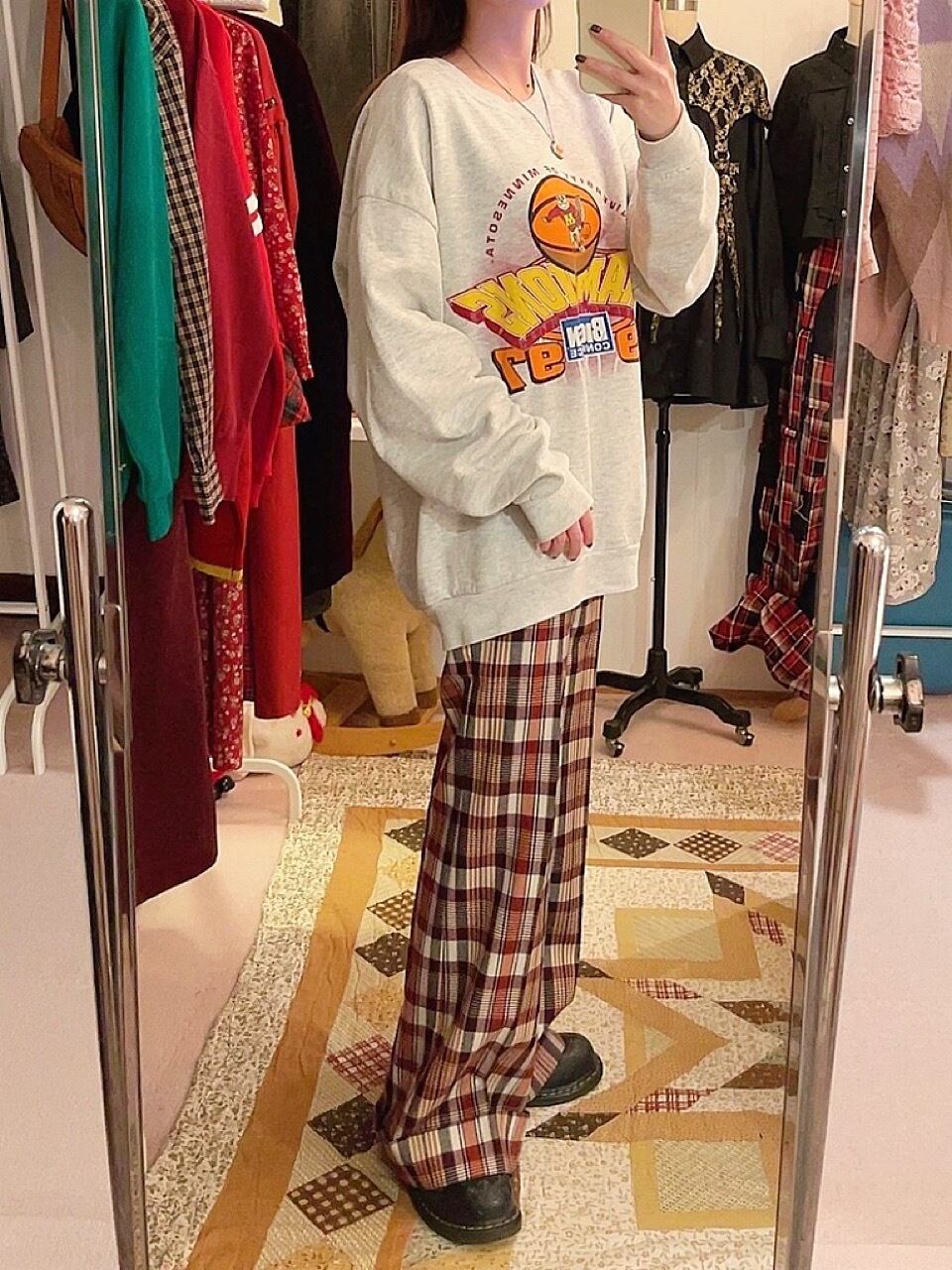 90s squirrel basketball sweat