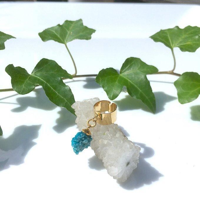 【一点物】✦⋆.青い星屑⋆.カバンサイト原石イヤーカフ⋆.·⋆.·✦