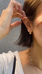 ジルコンスタッドハートピアス