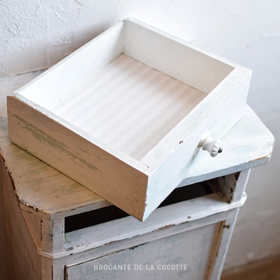 ブロカント リメイク家具】サイドキャビネット 白×グリーン | Brocante
