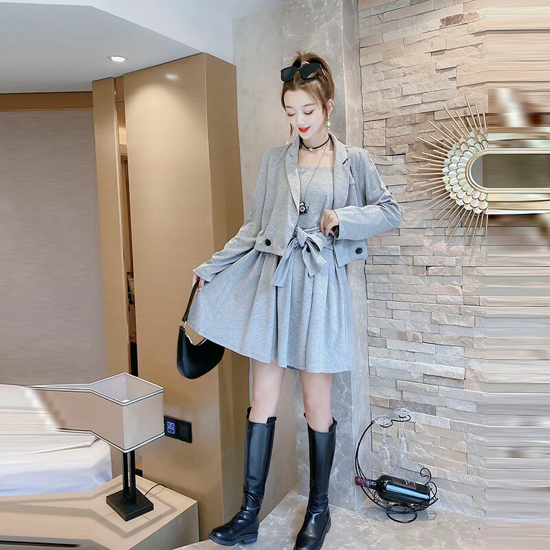 プラスサイズの婦人服2020新しい秋ファットシスター年齢削減と薄いアウタースーツドレスツーピースウエスタンスタイルの秋 ミックスインファッション26951147579