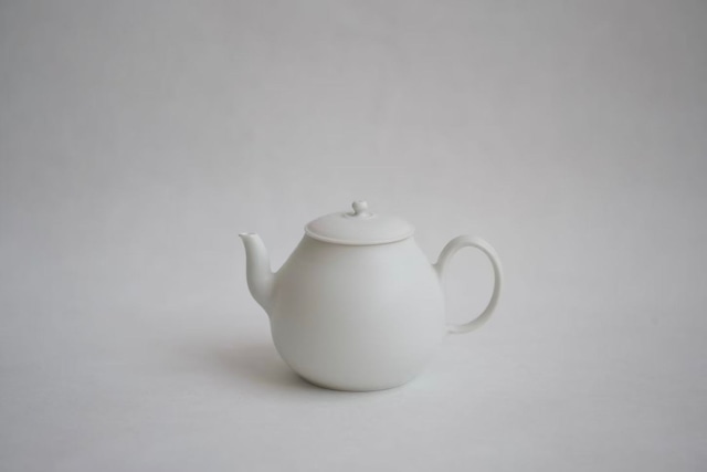 村田匠也 Takuya Murata - 白磁茶壺 Teapot