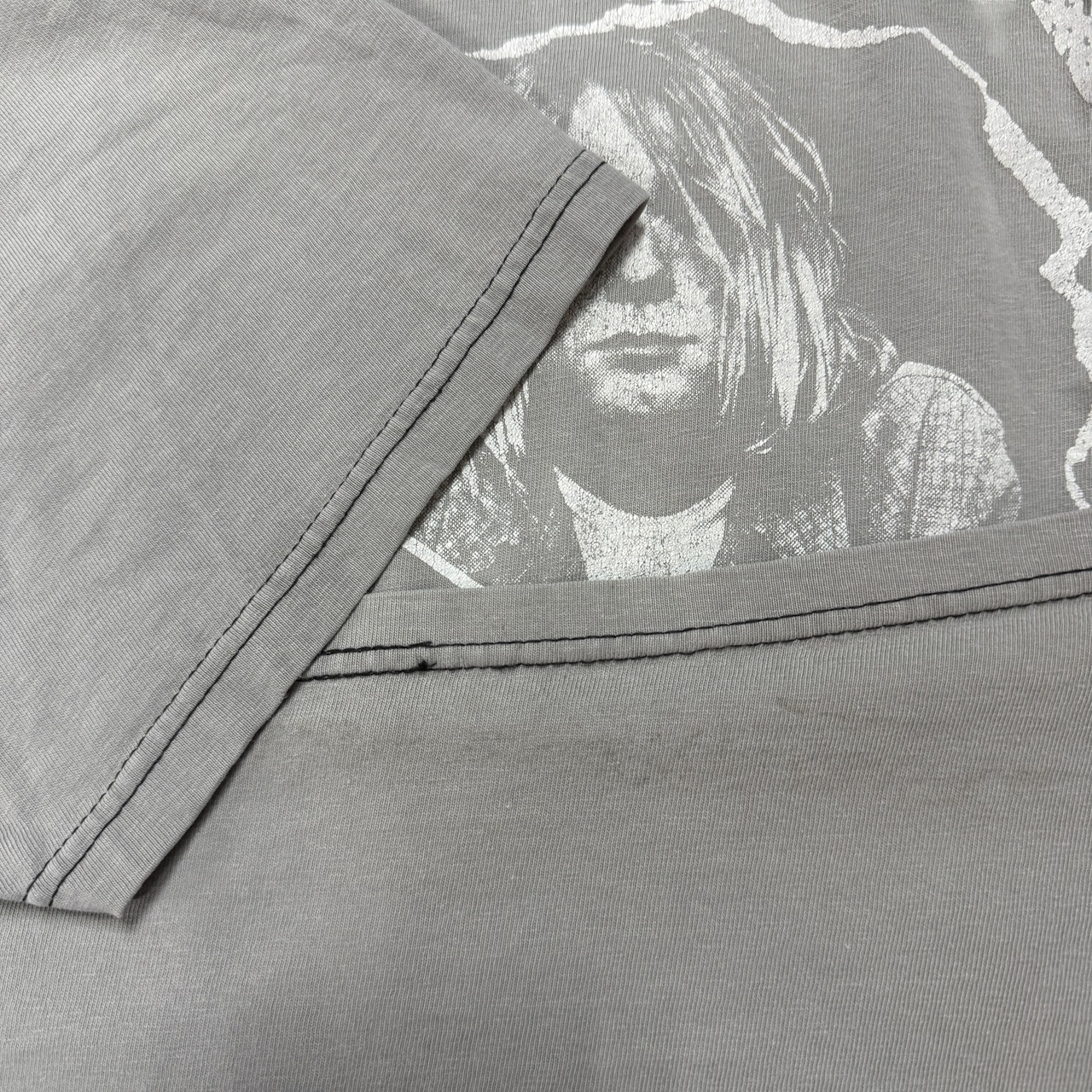 【KURT COBAIN】カート・コバーン "MEMORIAL 1967-1994" 90's Vintage Tシャツ