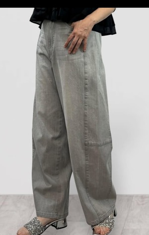 QTUME 8オンスデニム　バレルレッグデニム