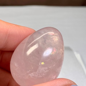 ころんと可愛い桃色ピンク・ローズクォーツたまご
