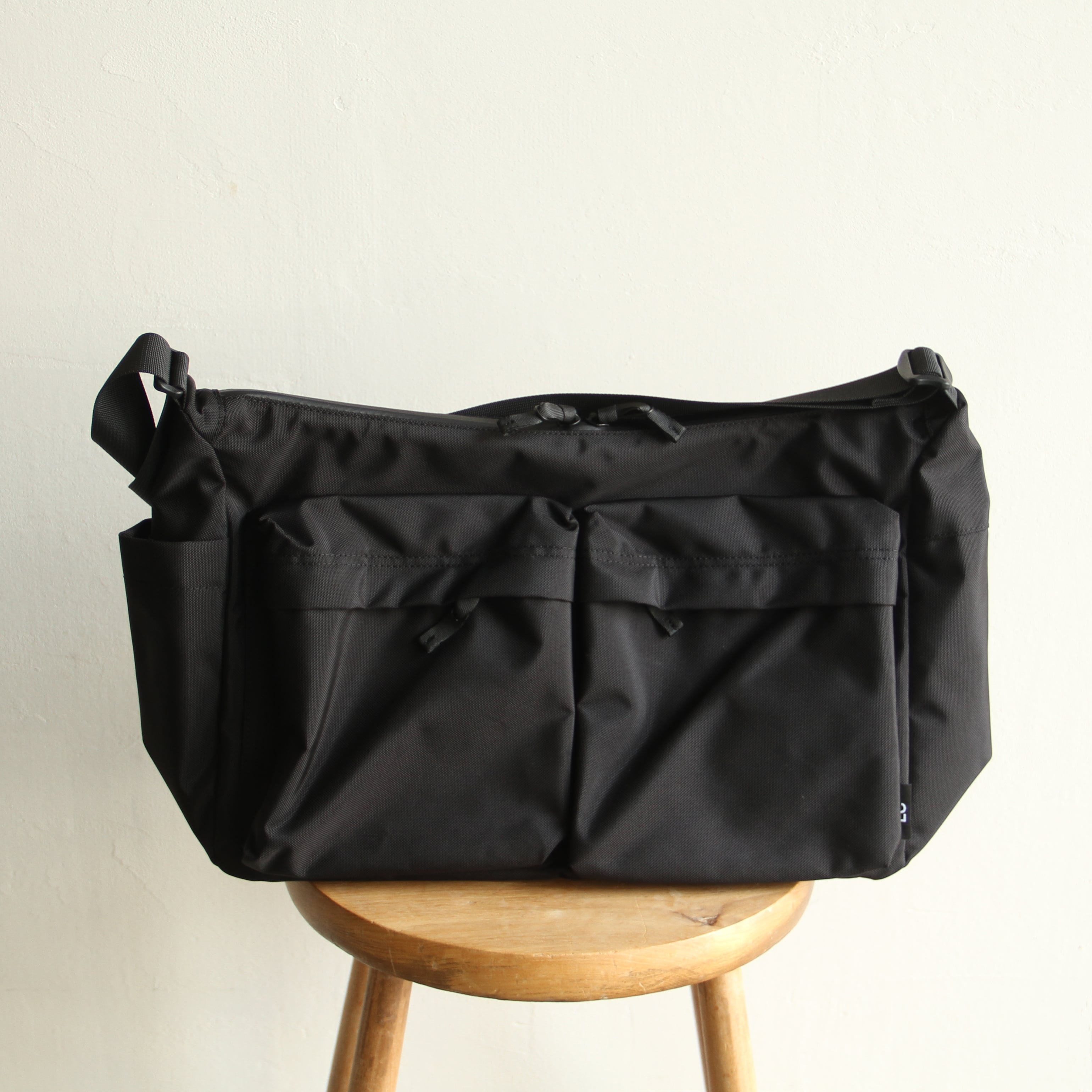 LC by LOWERCASE Shoulder bag #size L | Terminal