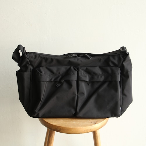 LC by LOWERCASE  Shoulder bag  #size L