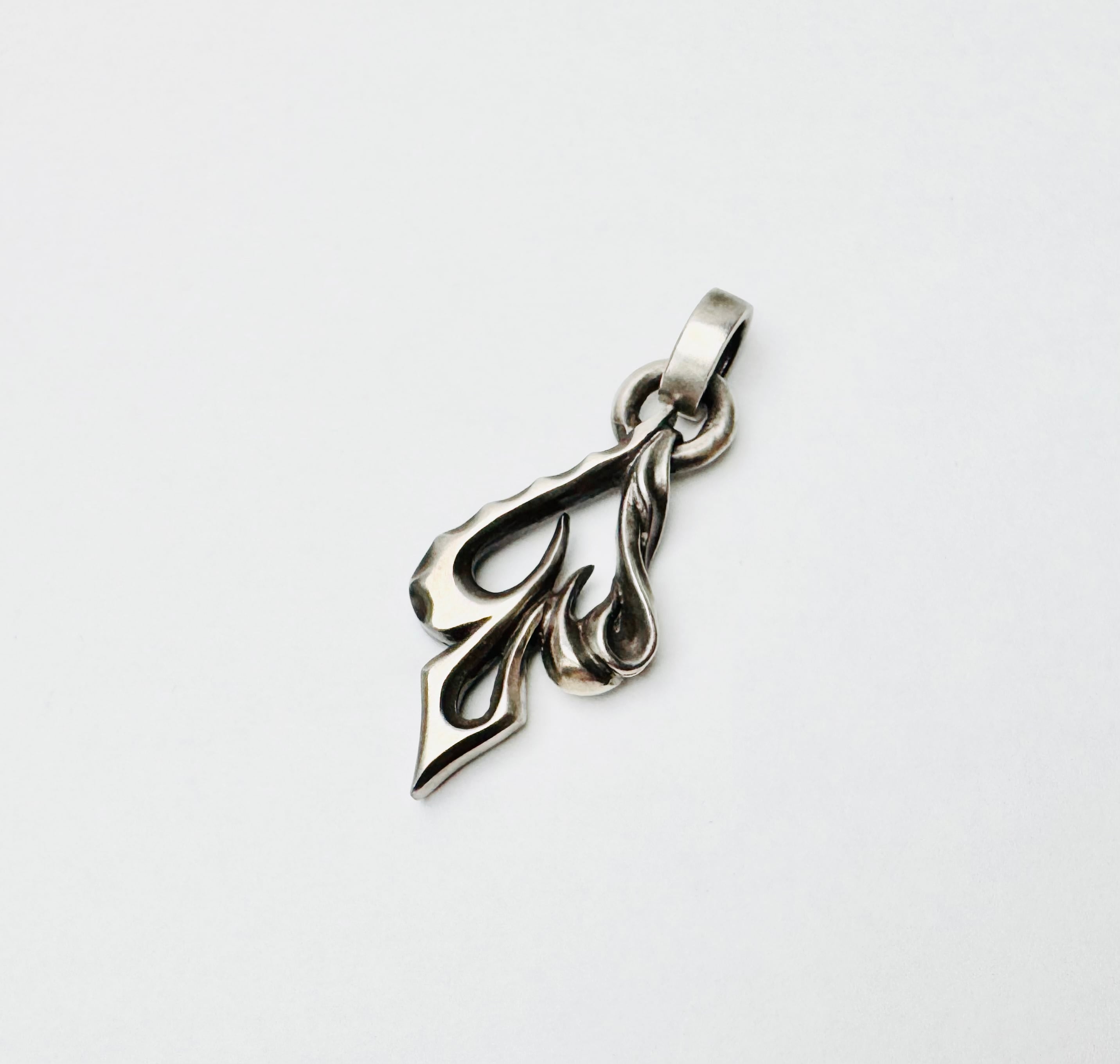 LONEONES Mating Flight Dagger Pendant S / メイティングフライト