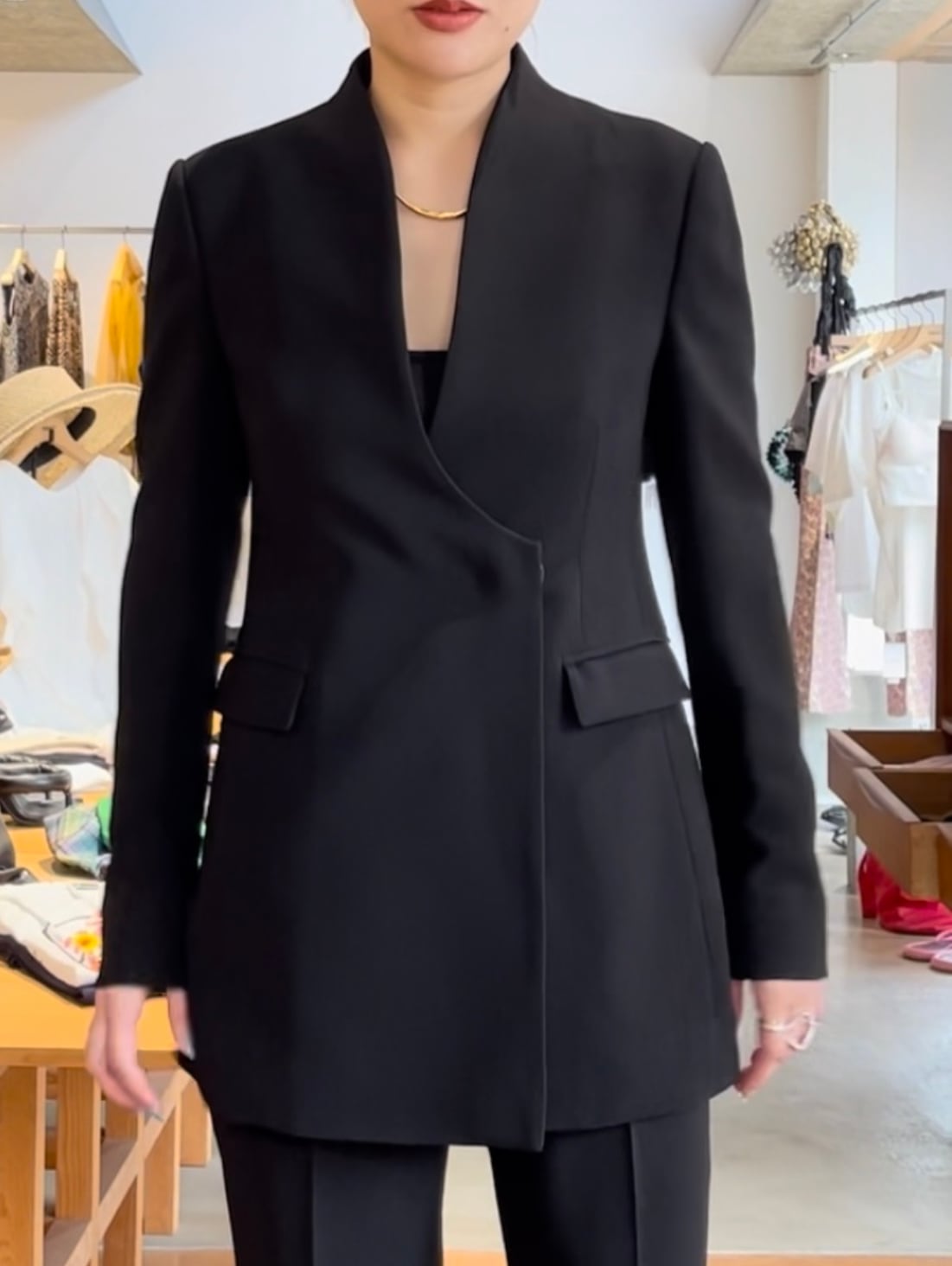 【23AW】Mame Kurogouchi マメクロゴウチ / Collarless Double Breasted Suit Jacket |  TRENTオンラインショップ　(福岡市セレクトショップ) powered by BASE