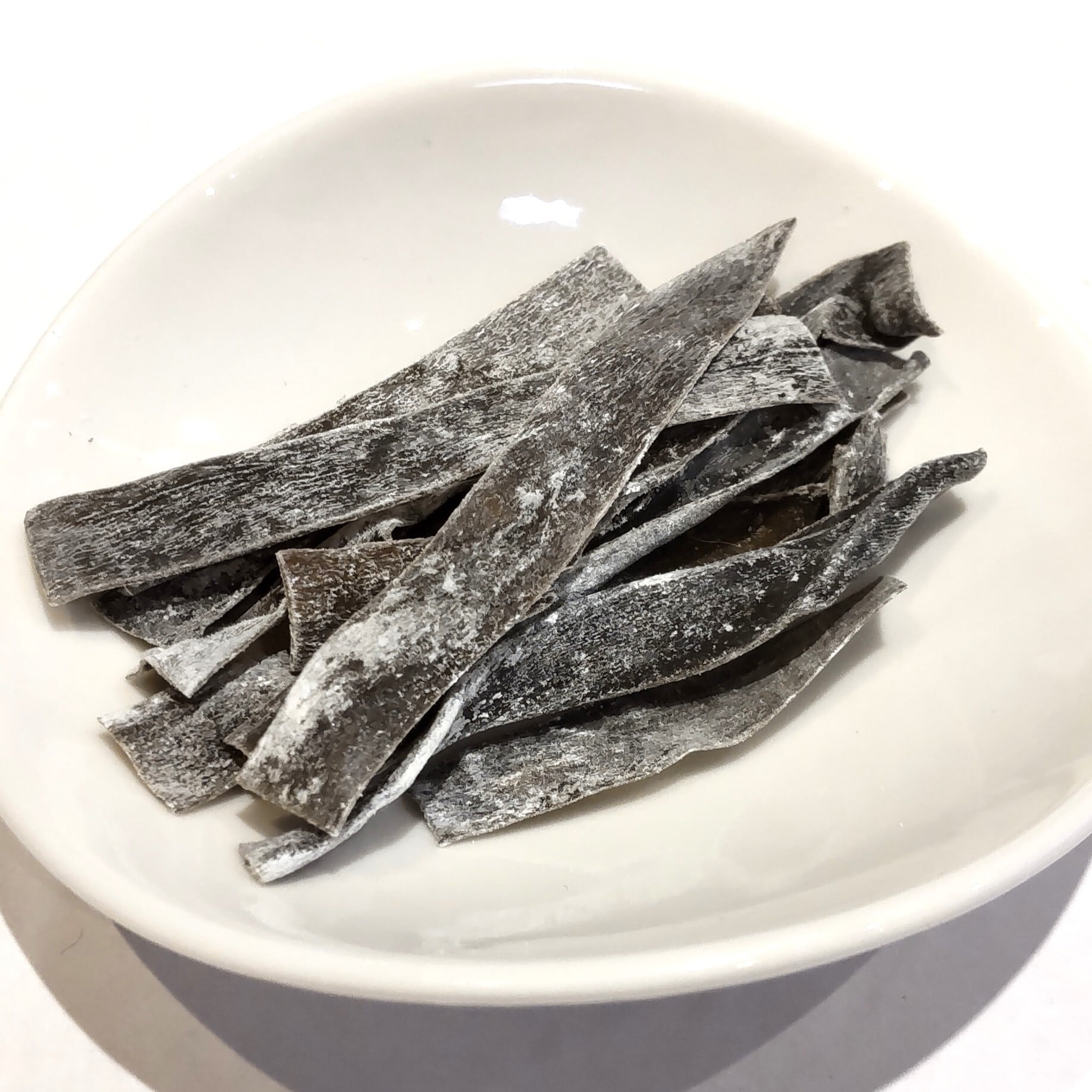 【岩手県産】乾燥根昆布　3kg 粘り強い　昆布茶　希少部位　煮物　昆布醤油昆布水