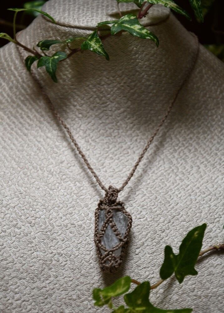 ペタライト原石マクラメペンダント(CASA BLESSING®︎)petalt-0104