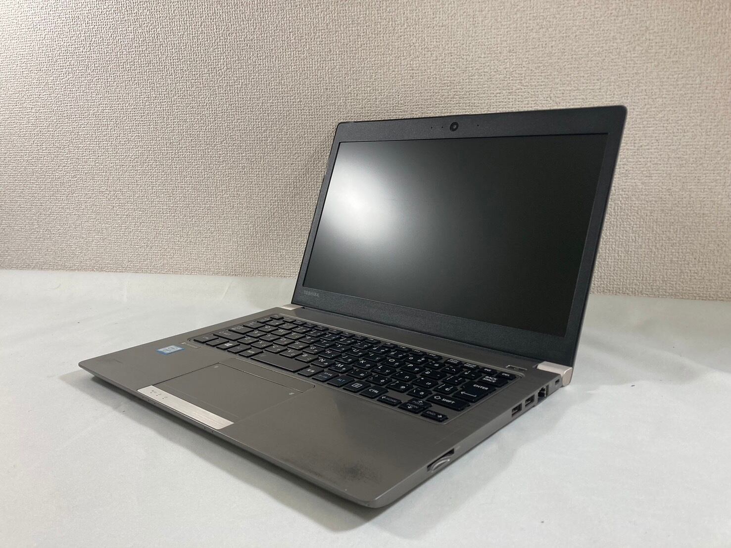 富士通】FMV LIFEBOOK AH42/U FMVA42UB | アキバカカク