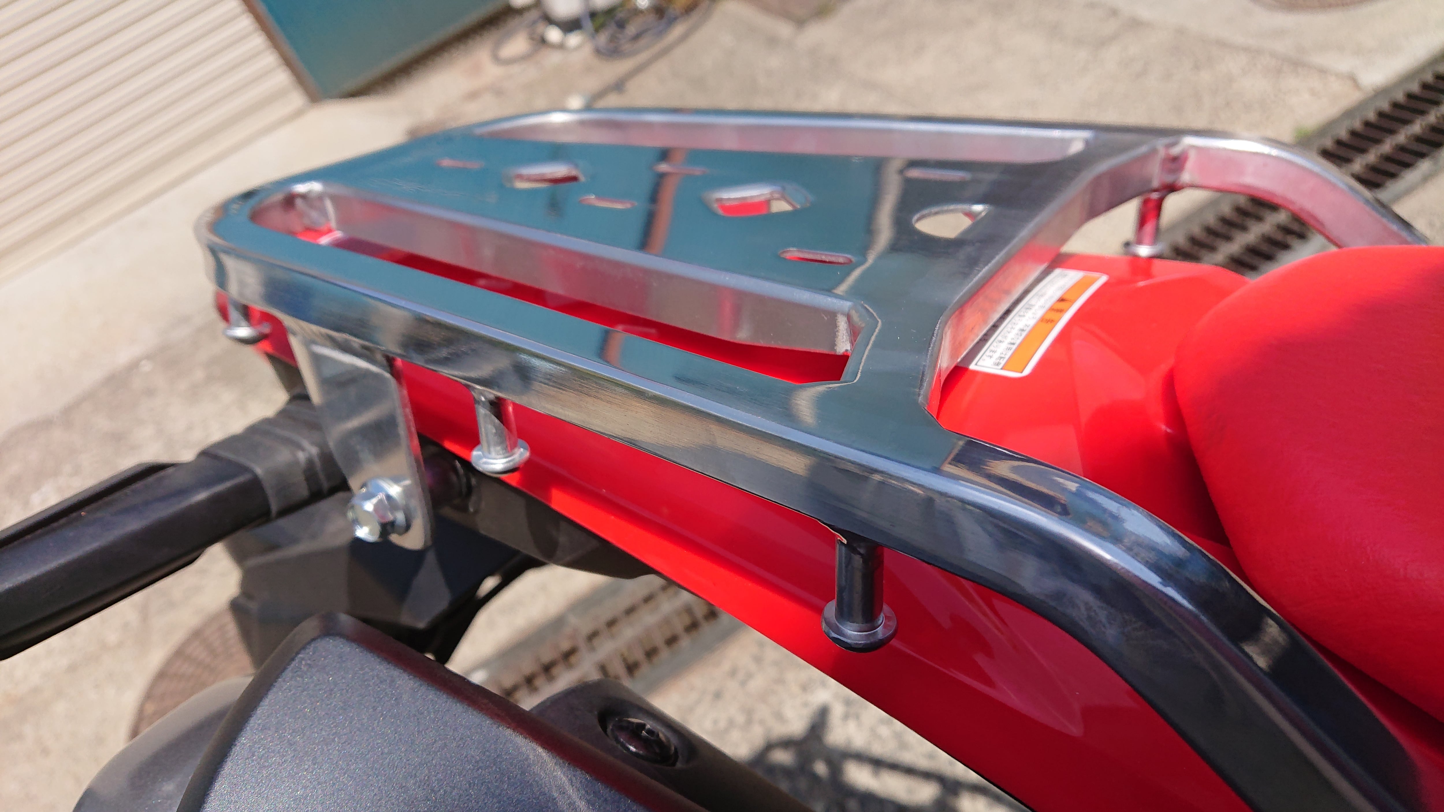 Kenwellリアキャリア（アルミ）黒半艶ホンダＣＲＦ２５０L.（２１〜） Kenwellリアキャリア スチール(黒半艶） スズキ０８〜隼