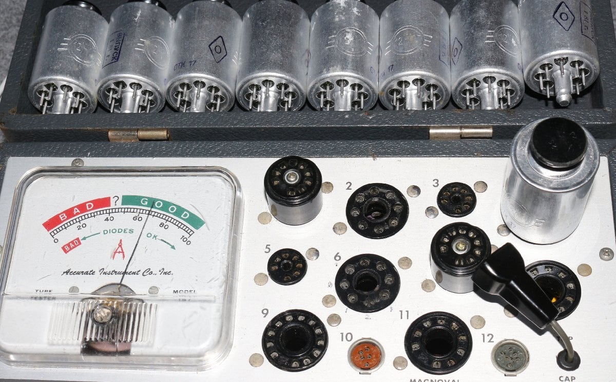 ロシア軍用 ロクタル 真空管 12Ж1Л （12J1L） 通信管 RV12P2000系 1個