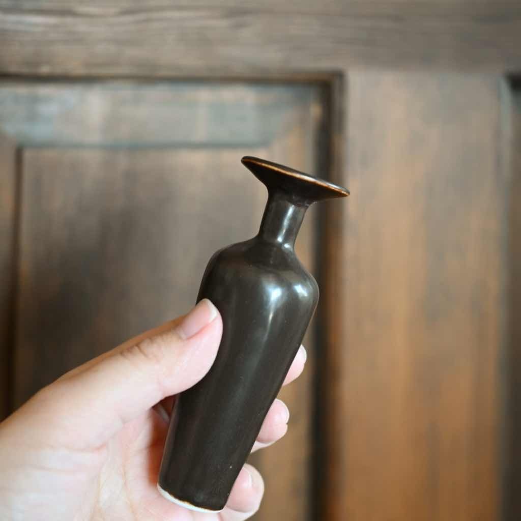 ちいさな陶器 マチルド｜ブラウン 茶色 小さい ミニ花瓶 フラワー