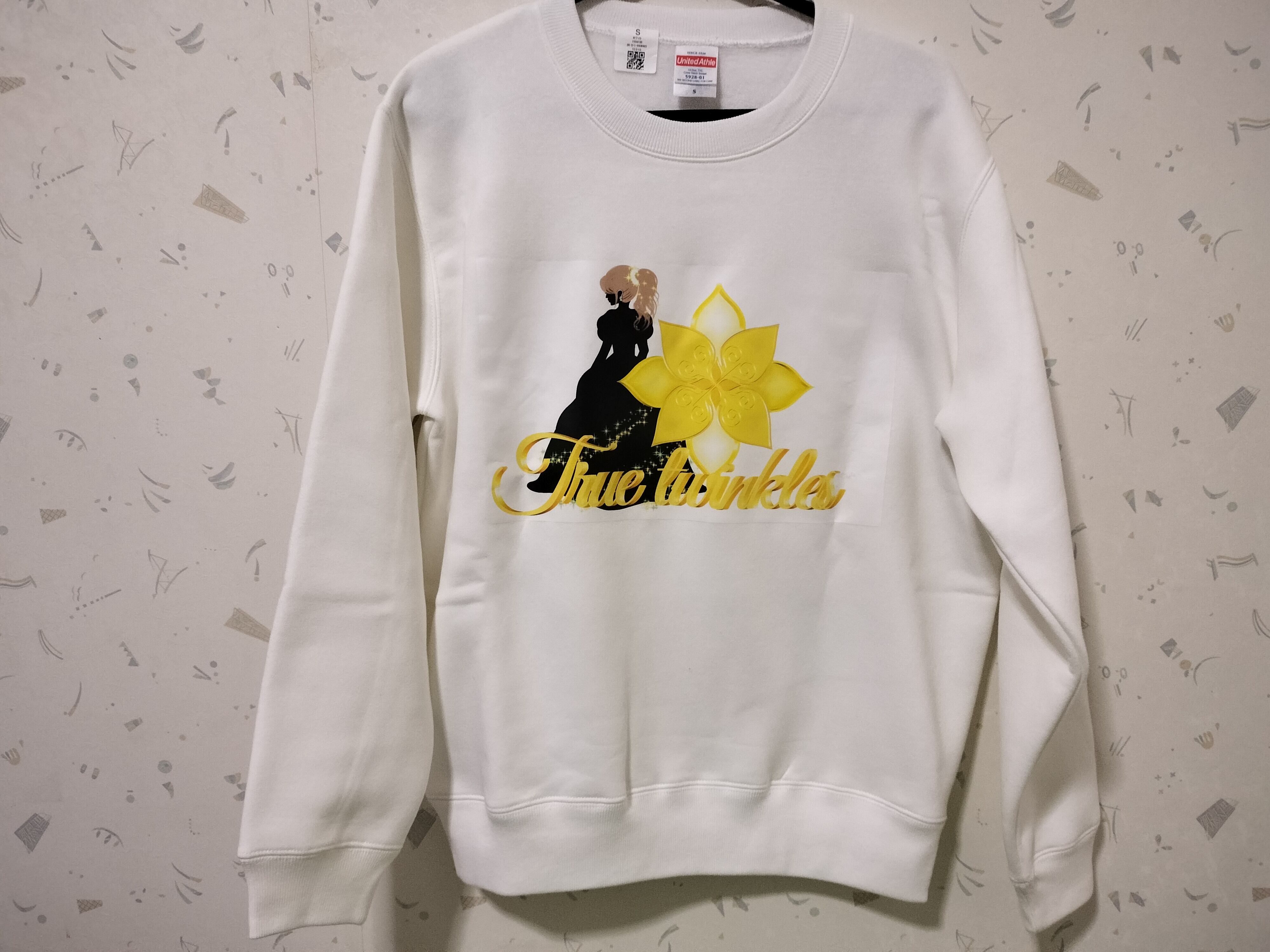 ネイビー パーカー 新品 きれいめ ロゴ レディース ユリ ゴツめ