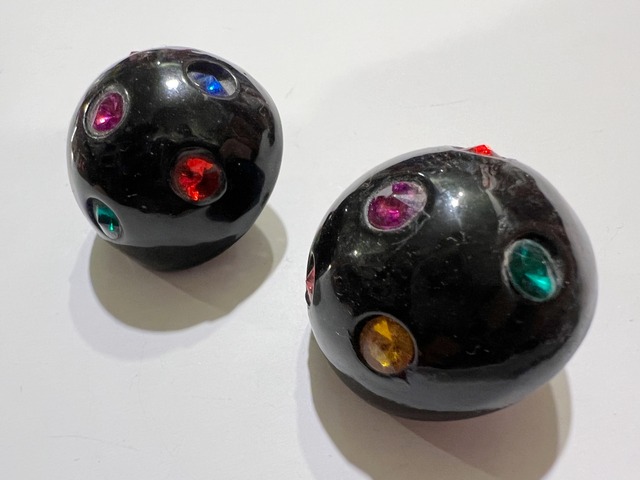 Vintage black × multi color bijou earrings ( ヴィンテージ ビジュー  ブラック × マルチカラー イヤリング)