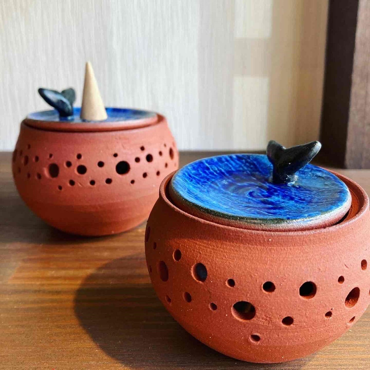 ザトウクジラ海へ 小(コーン用お香立て) | 神戸香屋