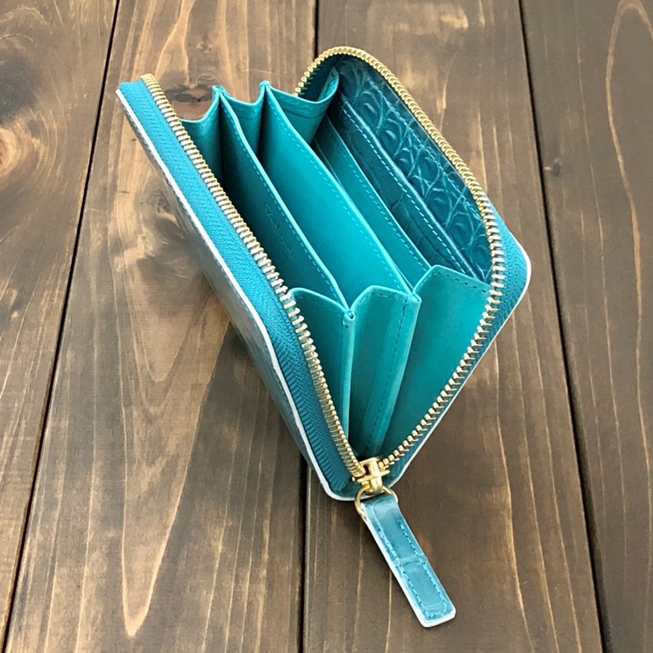 クロコダイル ミント ブルー ミドルウォレット