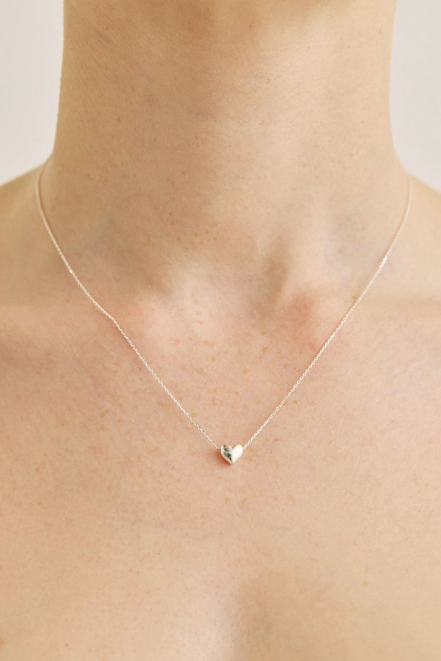 heart motif necklace