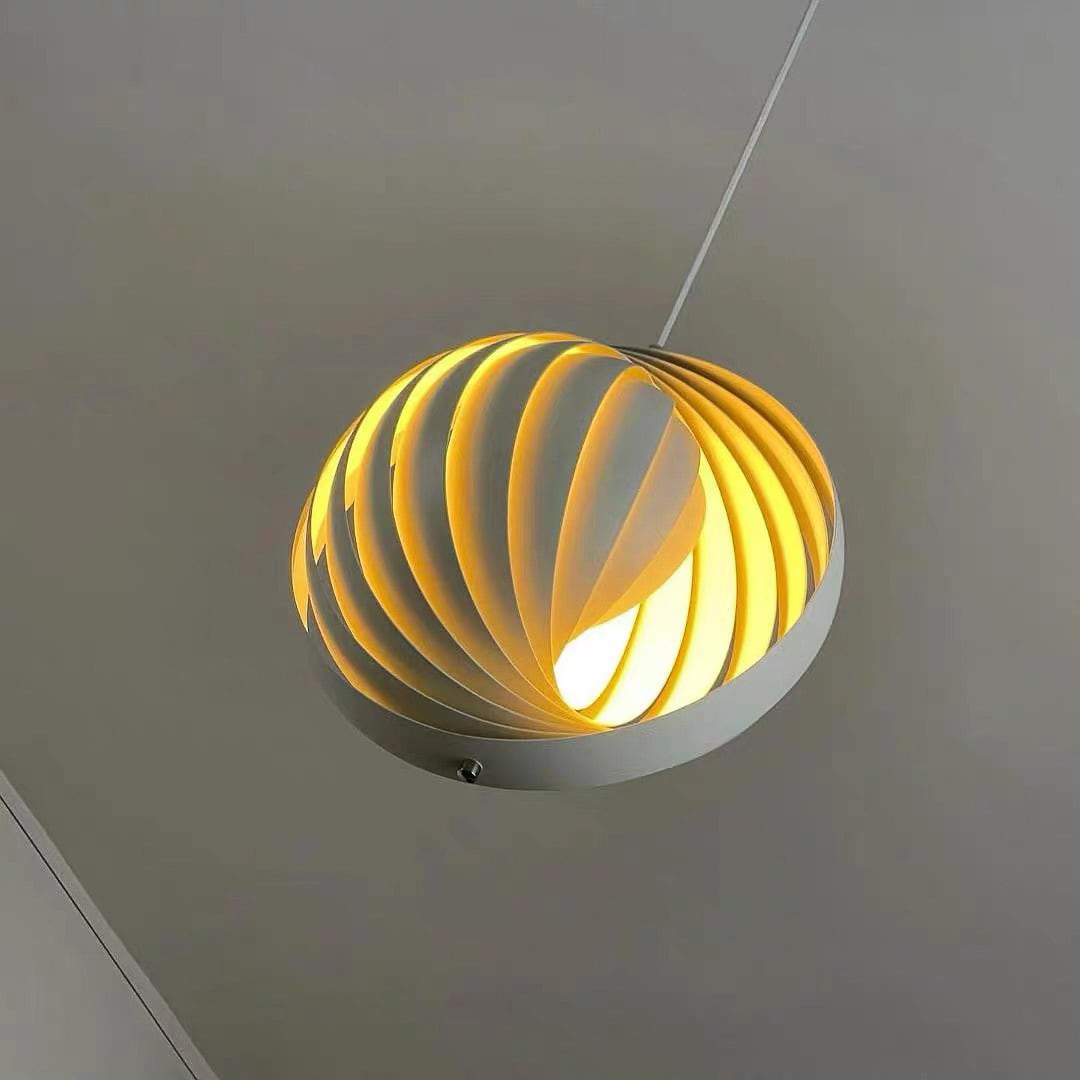 エクリプス・ムーン・ペンダントライト（Eclipse Moon Pendant Light