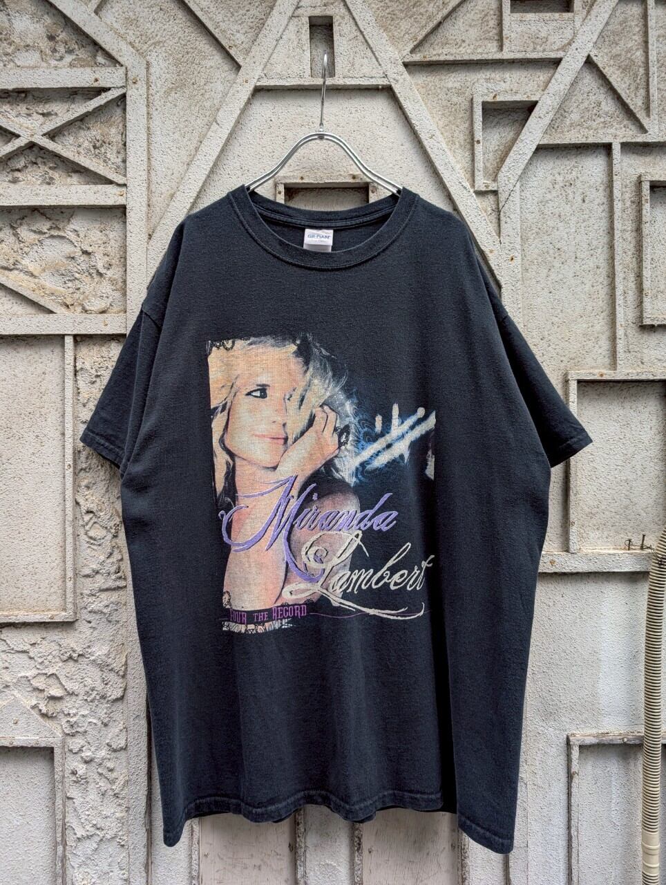 "MIRANDA LAMBERT " print tee