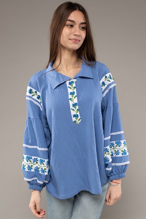 ウクライナ刺繍ヴィシヴァンカ　手刺繍　ボヘミアンリネン　レディース・フリーサイズ