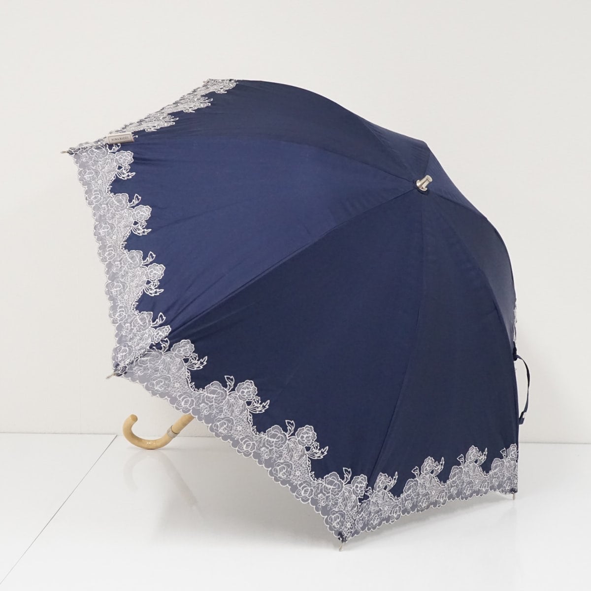 日傘 NINA RICCI ニナリッチ USED美品 サマーシールドLi 晴雨兼用 刺繍