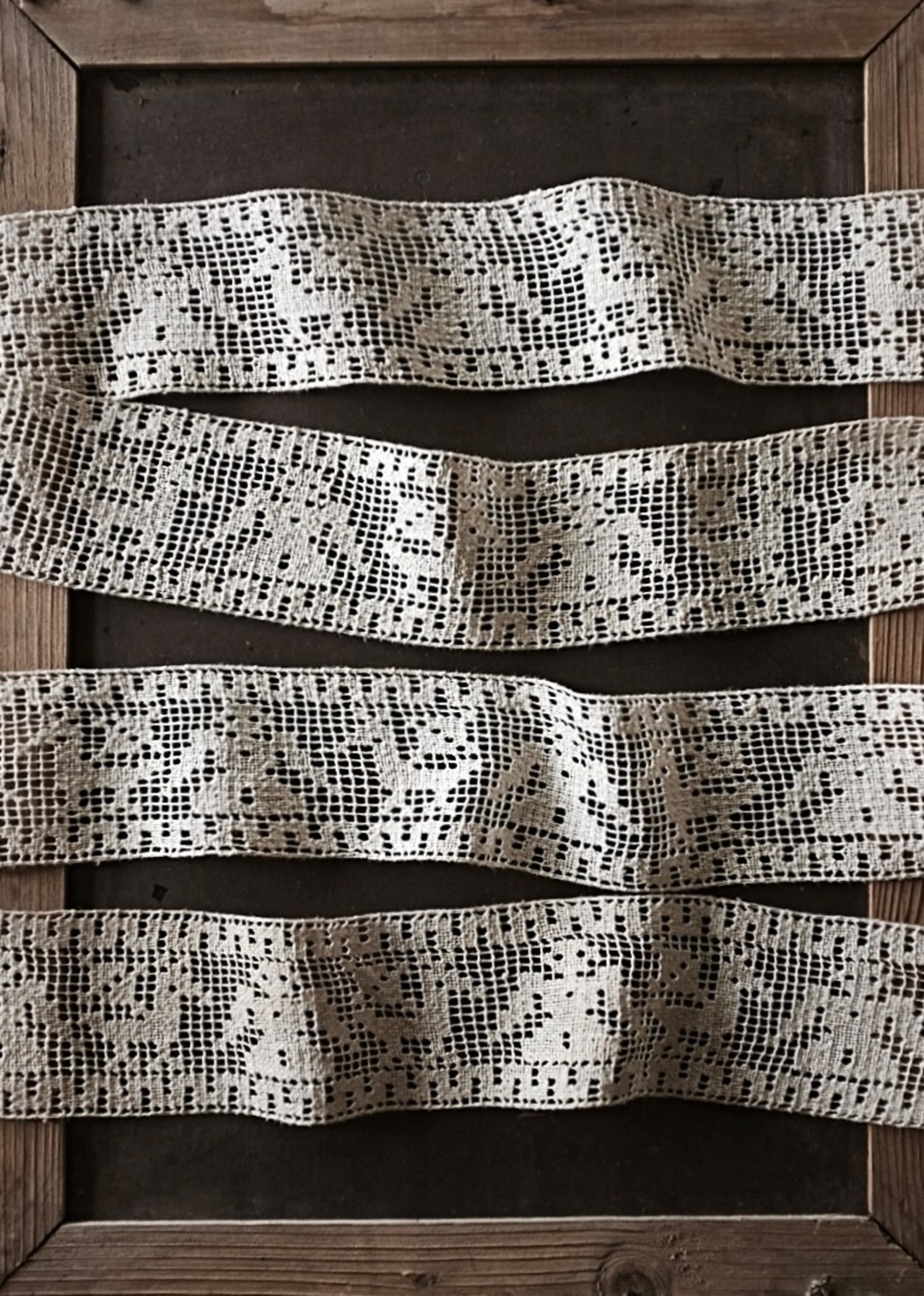 19世紀 フランス 100x6c リネン 少女とお馬とハンドワークフィレレース アンティーク