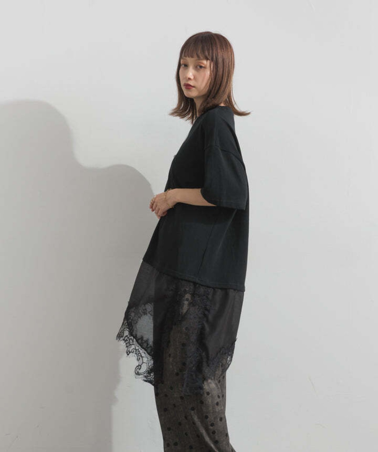 2605142 レースヘムレイヤードカットソー black