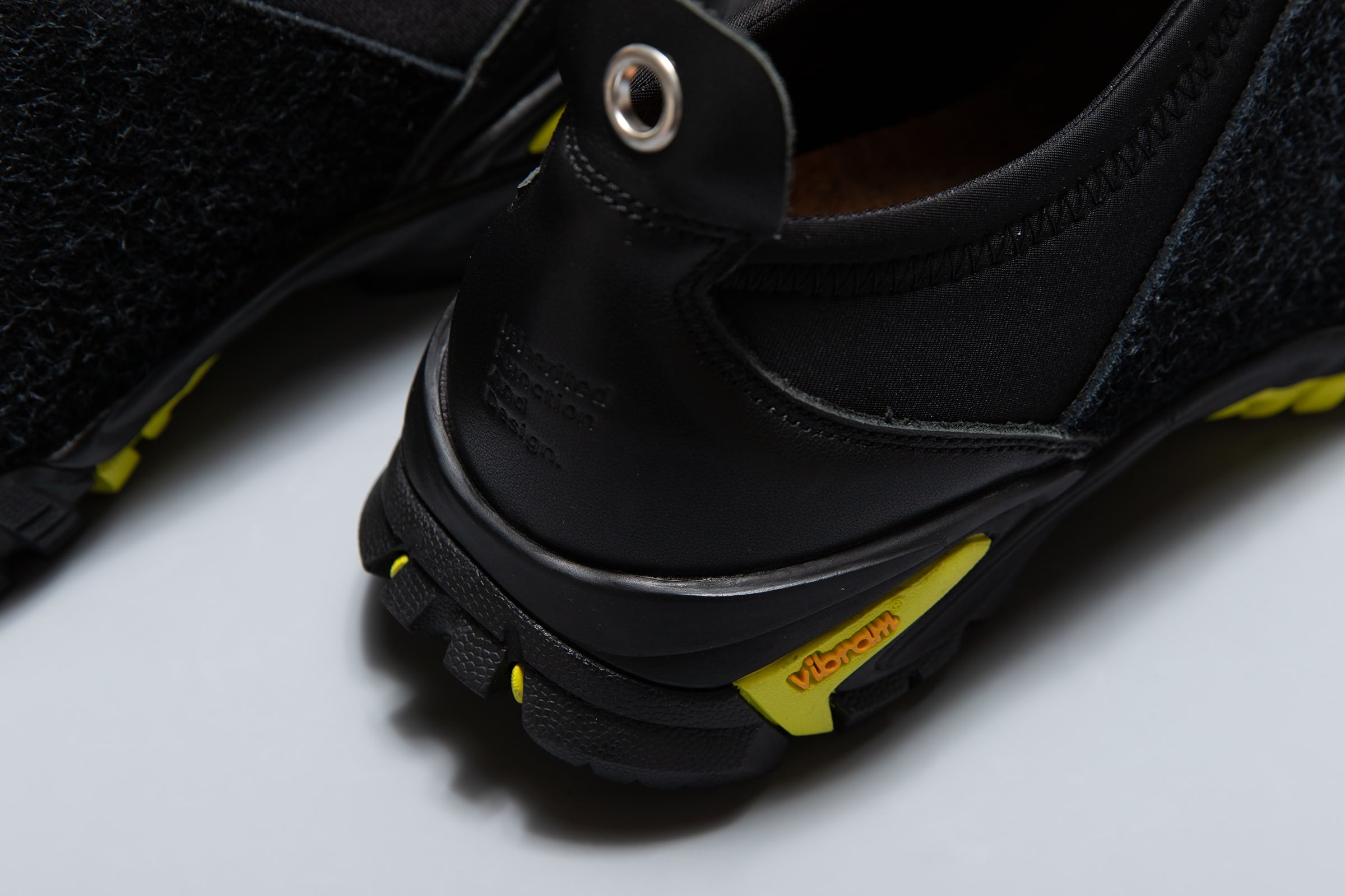 pg TRAIL MOC | BLK | PLAYGROUND | スニーカーショップ