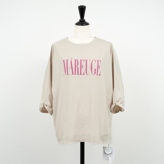 【MICA＆DEAL／マイカアンドディール】"MAREUGE"ロゴプリントTシャツ（ライトベージュ）