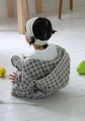 〖予約〗韓国子供服 / 26Autumn / YURE / クローバーフードジップアップ / キッズ服 *1~4*