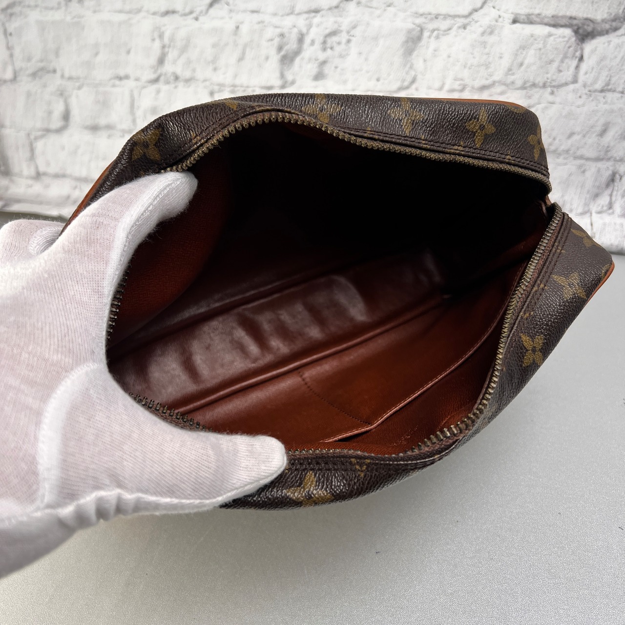 LOUIS VUITTON ルイヴィトン モノグラム トロカデロ  レザー セカンドバッグ ブラウン A-12144