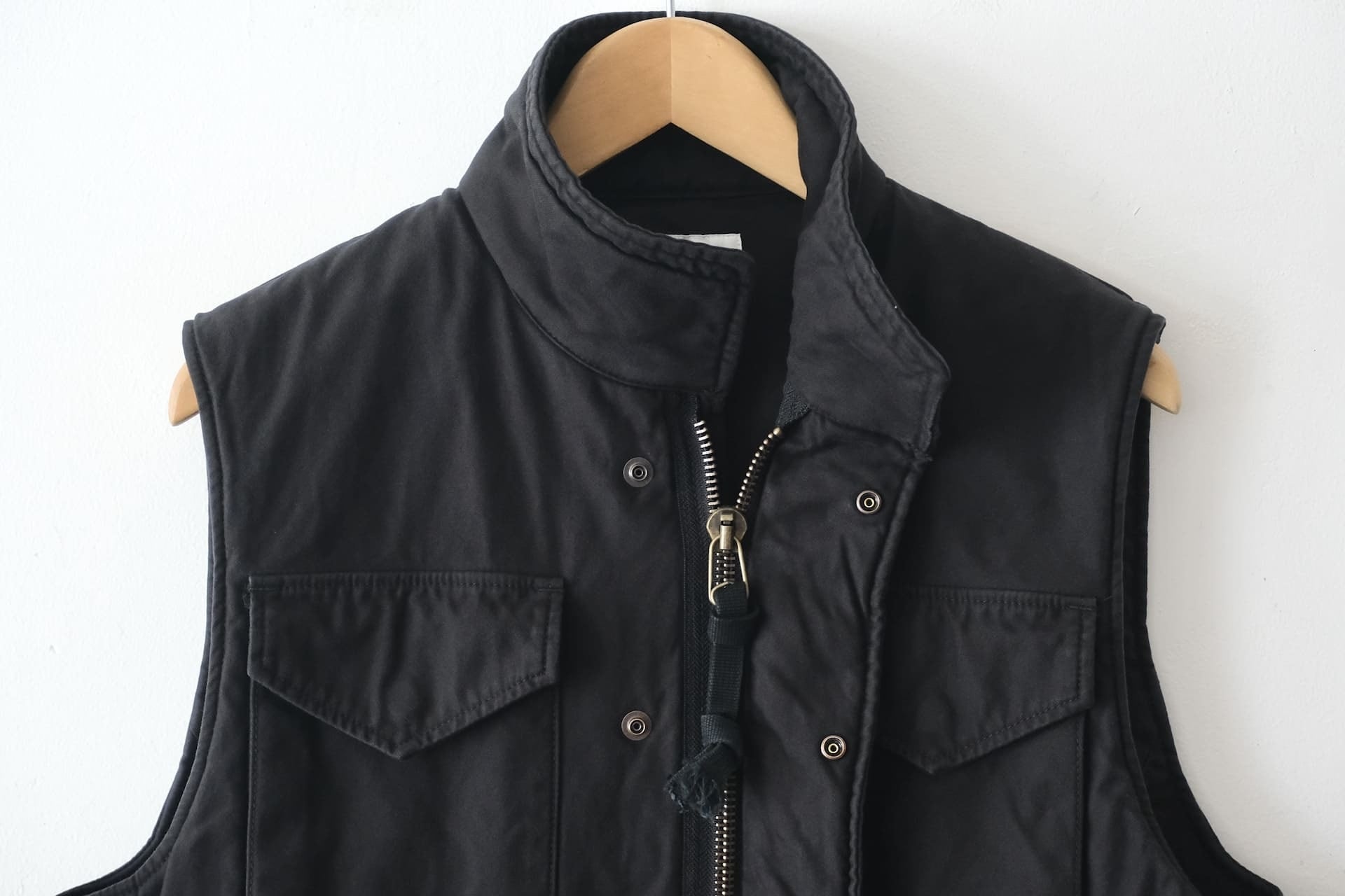 FUJITO Field Vest Olive Green,Black | Directors Web Shop