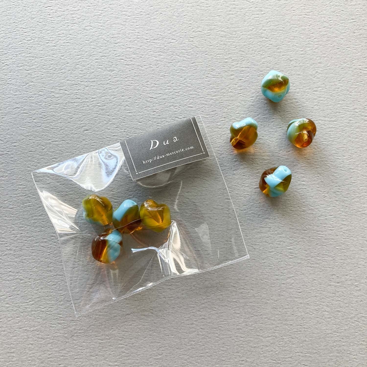 〈再入荷〉チェコいびつ巻貝風ビーズパック(4p/MIX)