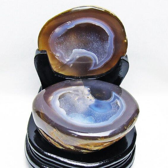 1.8Kg トレジャーメノウ アゲート ジオード 台座付属 一点物 175-1516