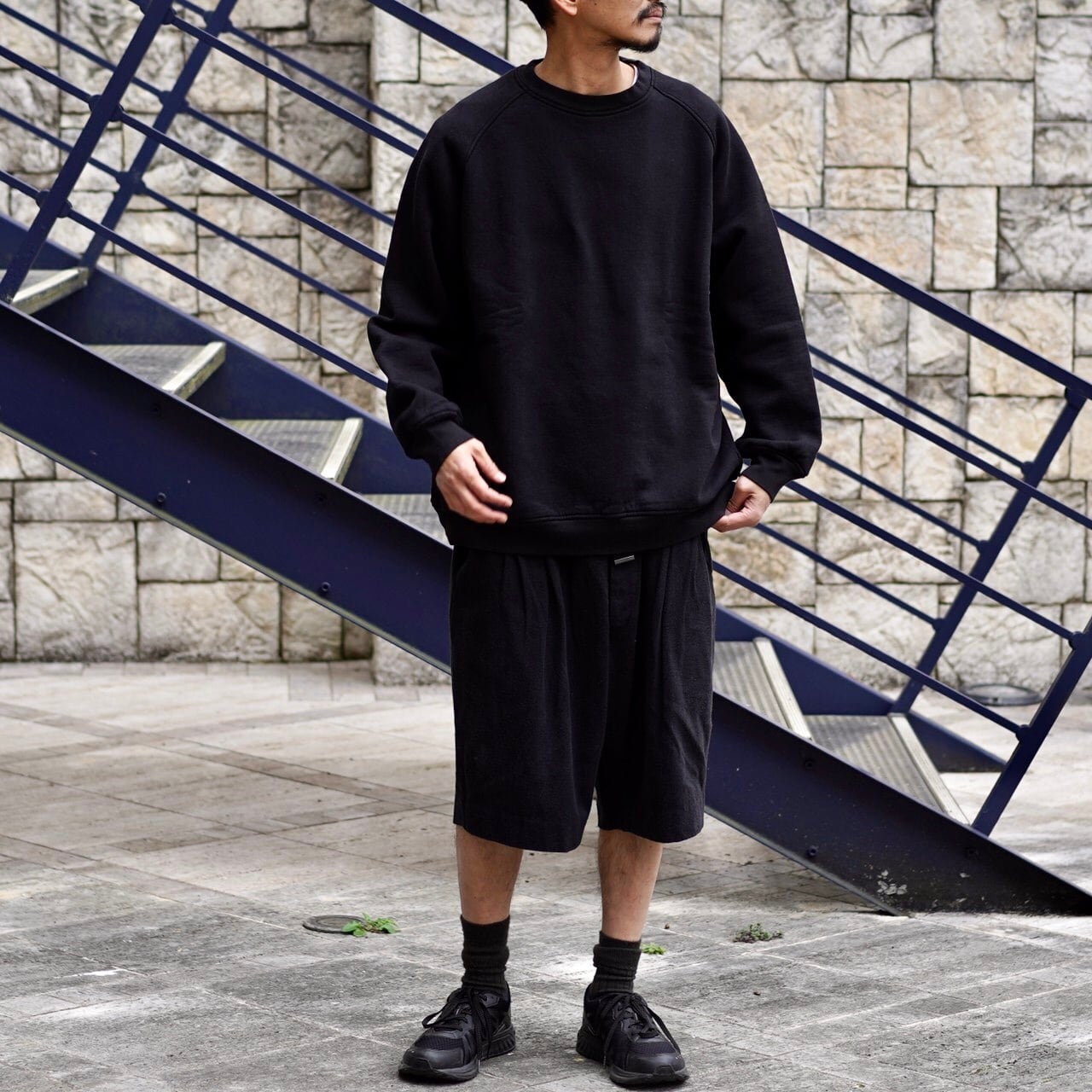 comoli コットン吊裏毛パンツ fade black スウェットパンツよろしく