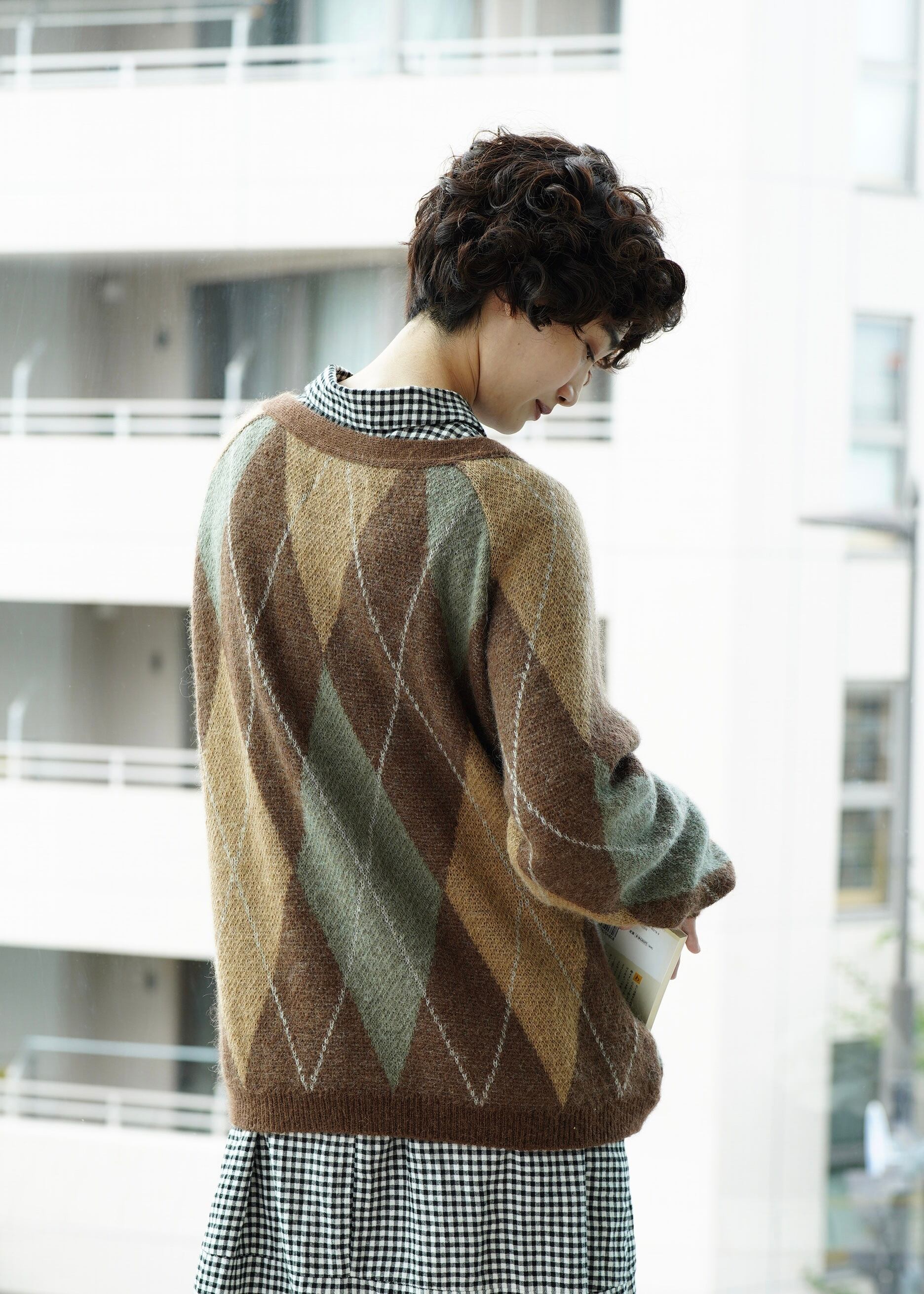 新作】アーガイル柄の上質モヘアCD(ブラウン) | toiro knitwear 新作】アーガイル柄の上質モヘアCD(ブラウン) | toiro knitwear