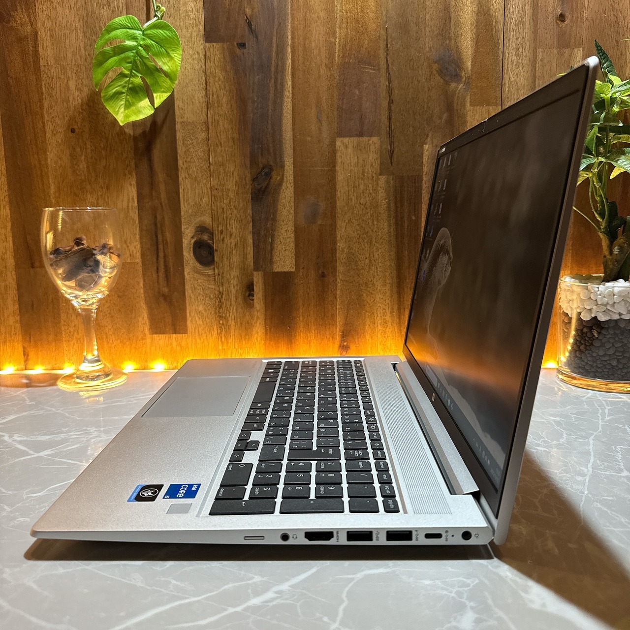 準美品2022年式‼️HP ProBook 450 G9☘Core i5第12世代☘メモリ16GB☘️SSD256GB☘️ノートパソコン