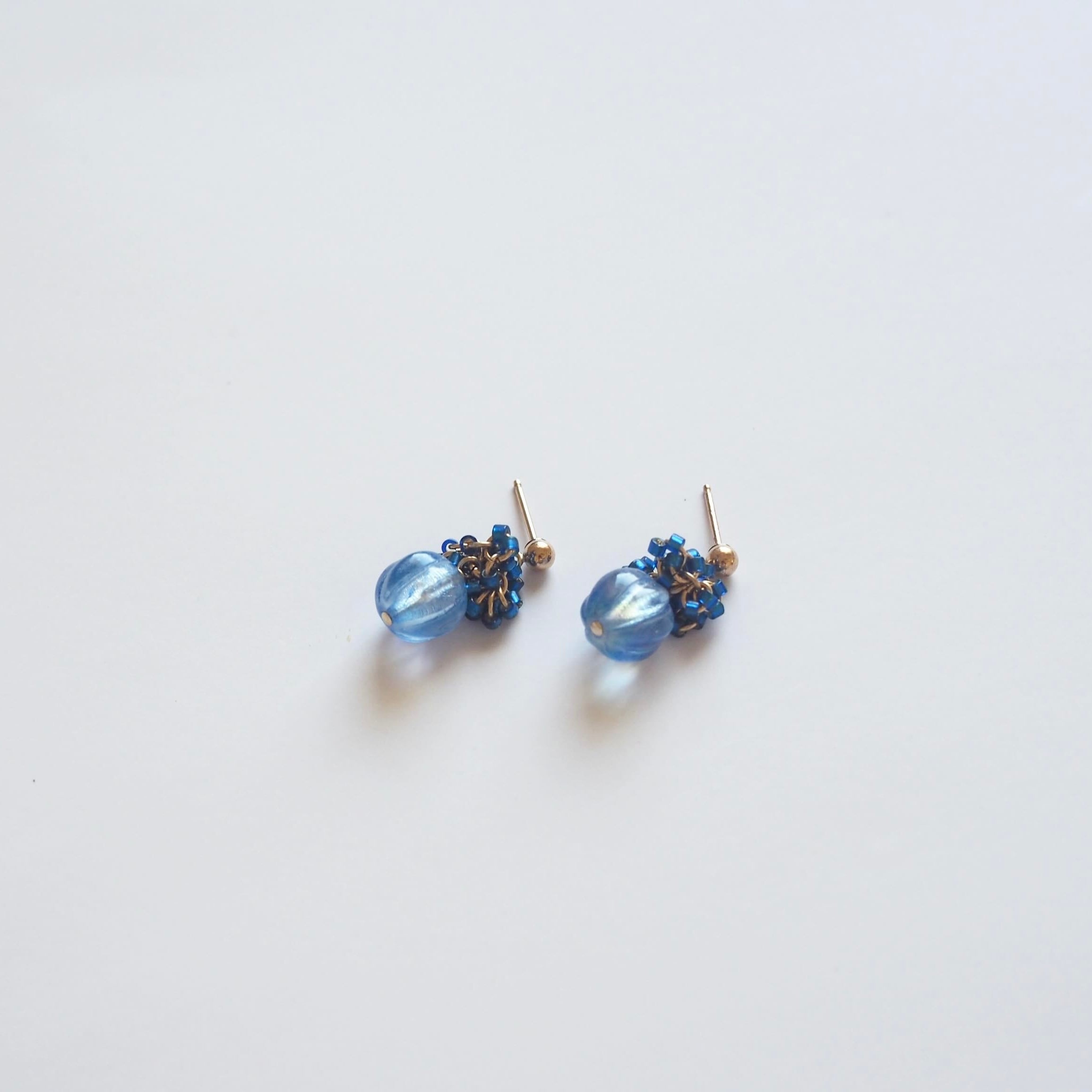 「藍色宇宙」 pierce