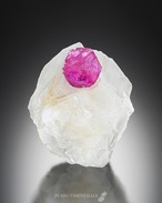 ルビー / カルサイト【Ruby】ミャンマー産