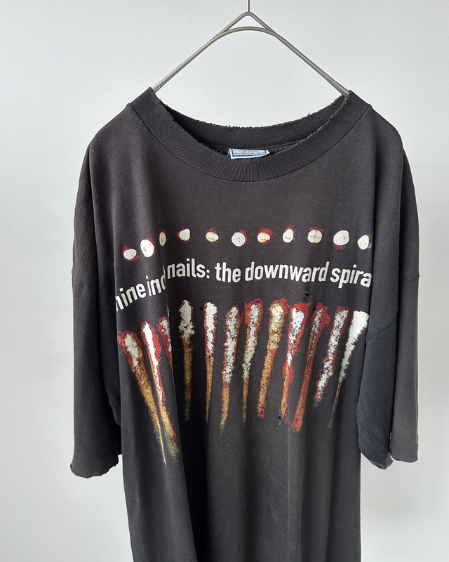 -Nine Inch Nails- Vintage 90s XL The Downward Spiral Print T-Shirt made in USA